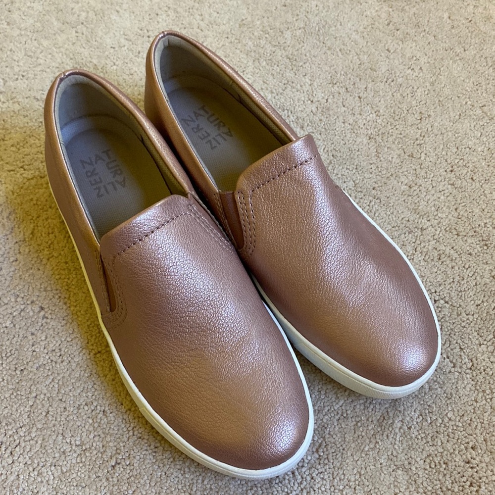 NWOT Naturalizer Blush Shimmer Slip-on Sneaker